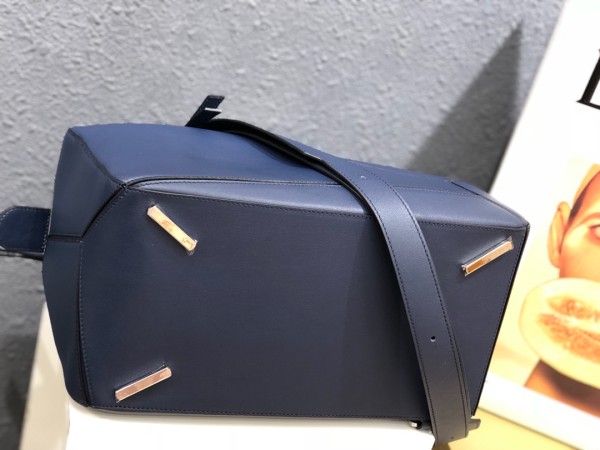  Handbags LOEWE Ykk size:35x17x24 cm