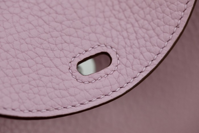  Handbags Hermes Lindy mini tc