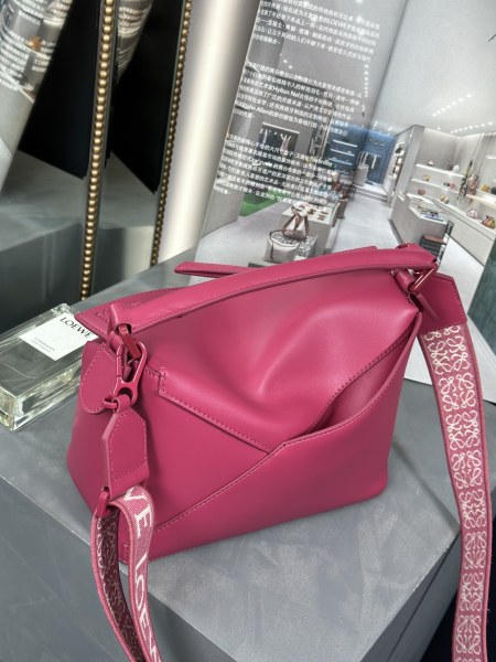  Handbags LOEWE 𝙿𝚞𝚣𝚣𝚕𝚎 𝚎𝚍𝚐𝚎 size:24×16.5×10.5 cm