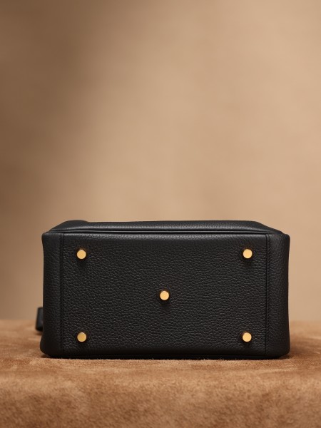  Handbags Hermes Lindy size:26x 18x14 cm