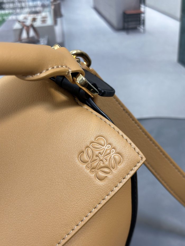  Handbags LOEWE Jonathan Anderson size:24-10.5-16 cm