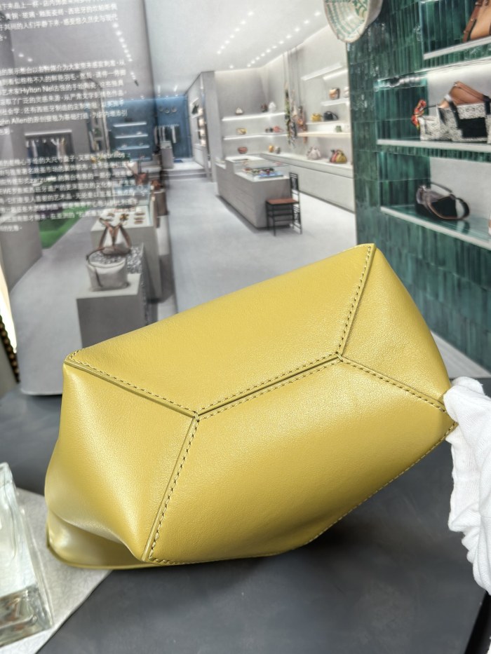  Handbags LOEWE 𝙋𝙪𝙯𝙯𝙡𝙚 𝙁𝙤𝙡𝙙  size:16.5-9.5-20 cm