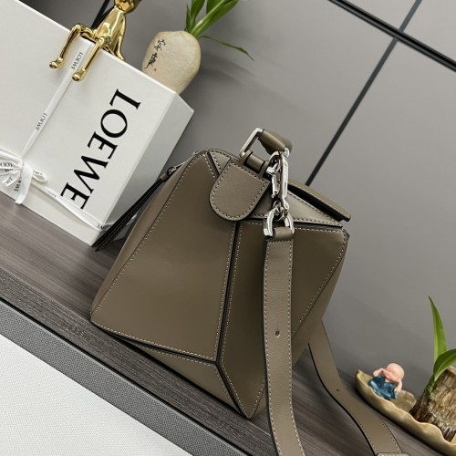  Handbags LOEWE 10170 size:36.5*19*23 cm