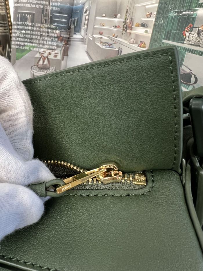  Handbags LOEWE 𝙿𝚞𝚣𝚣𝚕𝚎  size:24-16.5-10.5 cm