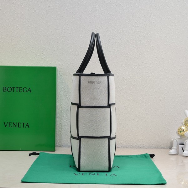 Handbags  Bottega Veneta 9890 size:47x13x33 cm