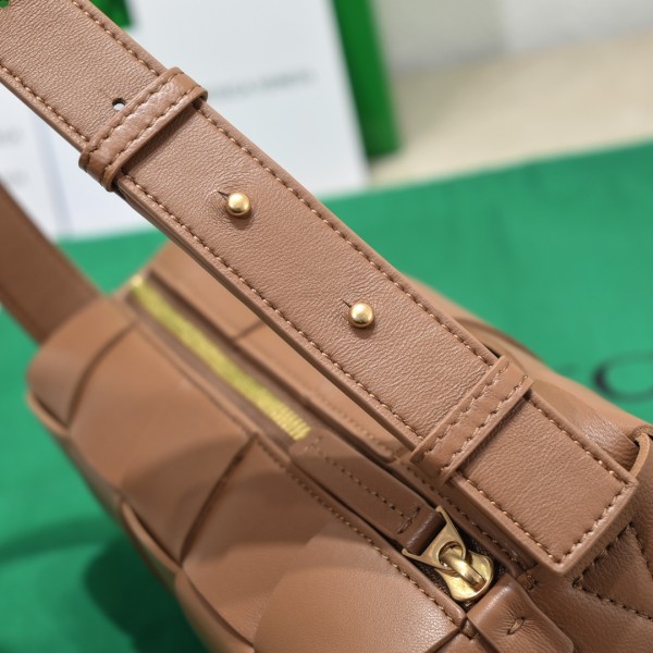 handbags Bottega Veneta 9305 size:24*20*10cm