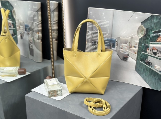  Handbags LOEWE 𝙋𝙪𝙯𝙯𝙡𝙚 𝙁𝙤𝙡𝙙  size:16.5-9.5-20 cm