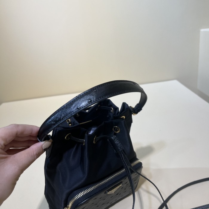  Handbags LOEWE 1BH038   size:22.5×17.5×12 cm