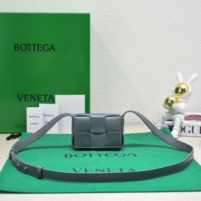  Handbags LOEWE 6813 size:12x8x4 cm