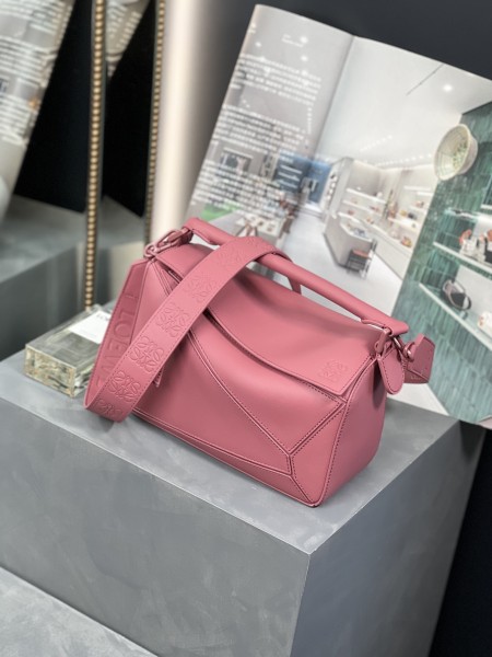  Handbags LOEWE 𝙿𝚞𝚣𝚣𝚕𝚎  size:24-16.5-10.5 cm