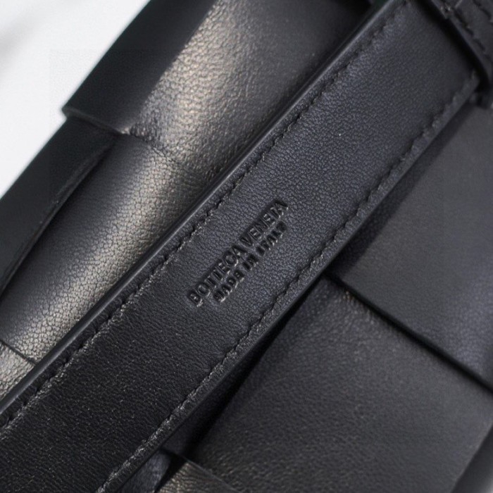  Handbags LOEWE 6815 size:17.5×9.5×5 cm