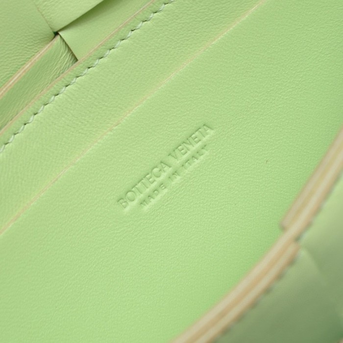  Handbags LOEWE 6815 size:17.5×9.5×5 cm