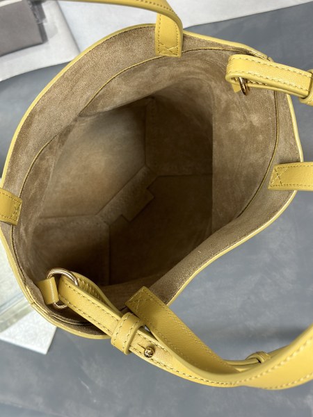  Handbags LOEWE 𝙋𝙪𝙯𝙯𝙡𝙚 𝙁𝙤𝙡𝙙  size:16.5-9.5-20 cm