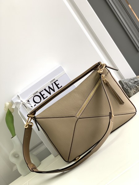  Handbags LOEWE 10170 size:35*17*24 cm