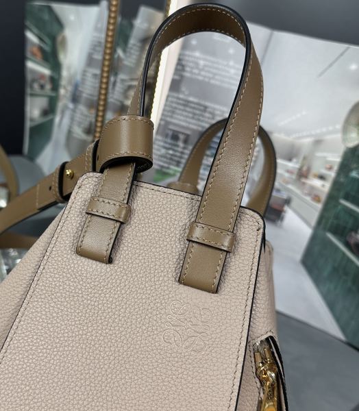  Handbags LOEWE 𝘏𝘢𝘮𝘮𝘰𝘤𝘬 size:20.8-19.5-14.5 cm