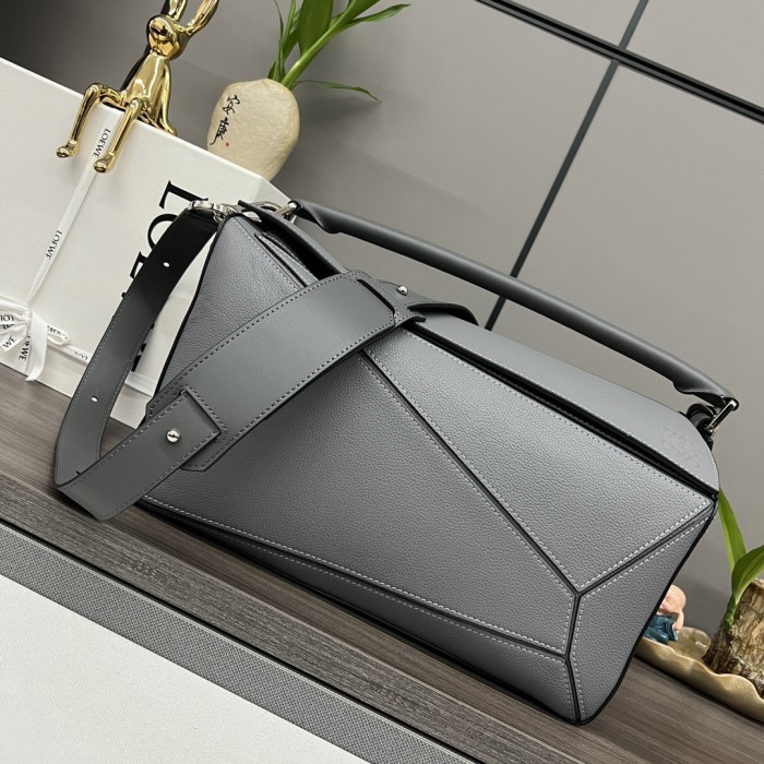  Handbags LOEWE 10188 size:36.5*19*23 cm