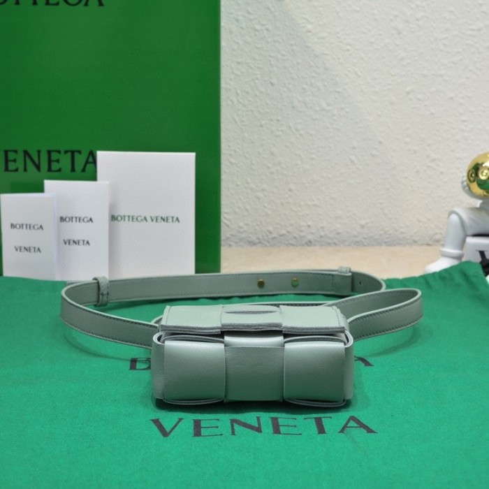  Handbags LOEWE 6813 size:12x8x4 cm