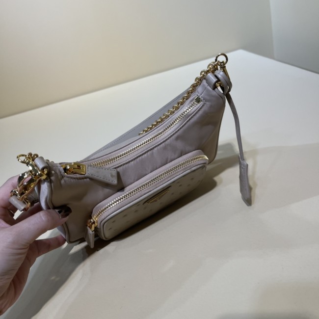 Handbags Prada 1BC198 size:22×19.5×6 cm