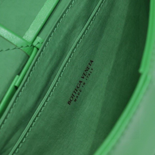  Handbags LOEWE 6815 size:17.5×9.5×5 cm