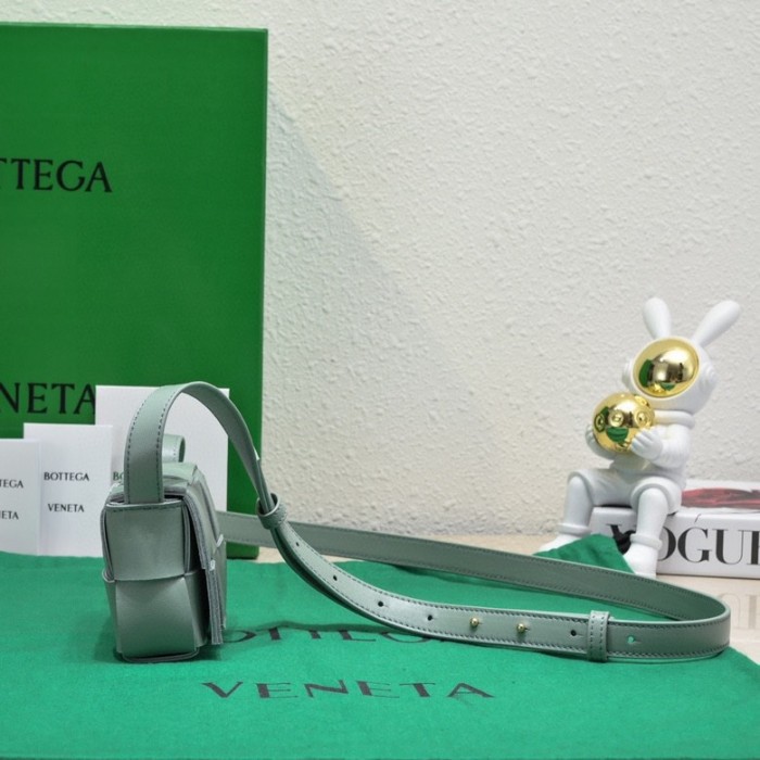  Handbags LOEWE 6813 size:12x8x4 cm