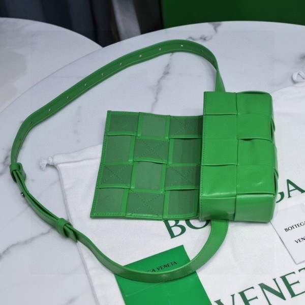  Handbags LOEWE 6815 size:17.5×9.5×5 cm