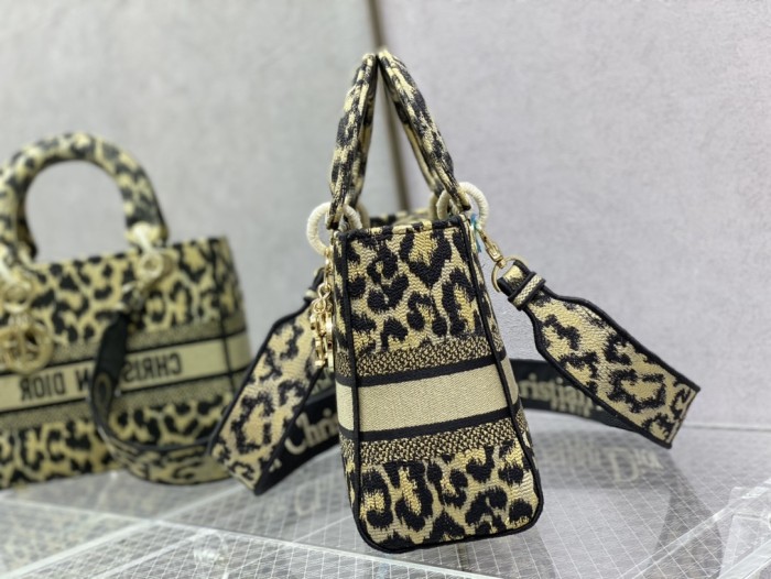  Handbags Dior 6605 size:24cm