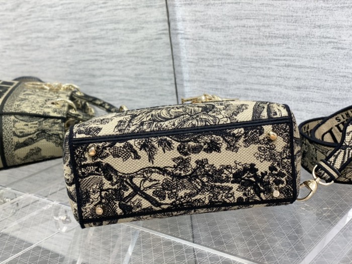  Handbags Dior 6605 size:24cm