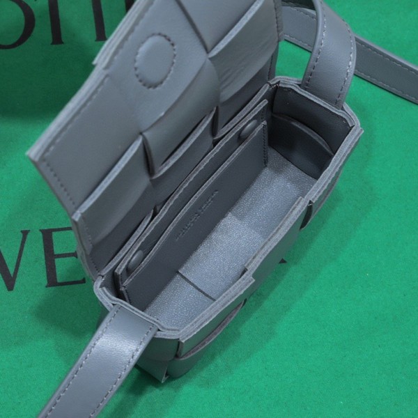  Handbags LOEWE 6813 size:12x8x4 cm