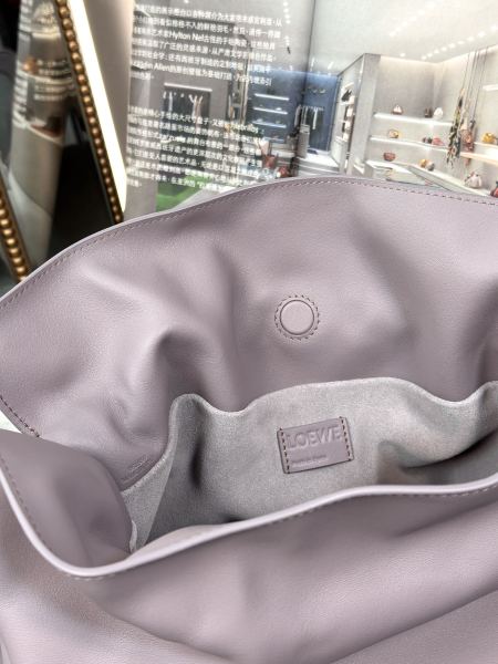  Handbags LOEWE 𝗟𝗼𝗲𝘄𝗼 𝗙𝗹𝗮𝗺𝗲𝗻𝗰𝗼 size:30-24.5-10.5 cm