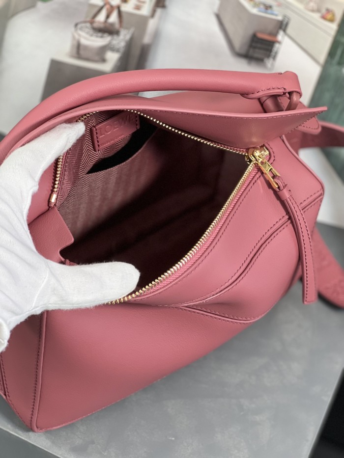  Handbags LOEWE 𝙿𝚞𝚣𝚣𝚕𝚎  size:24-16.5-10.5 cm