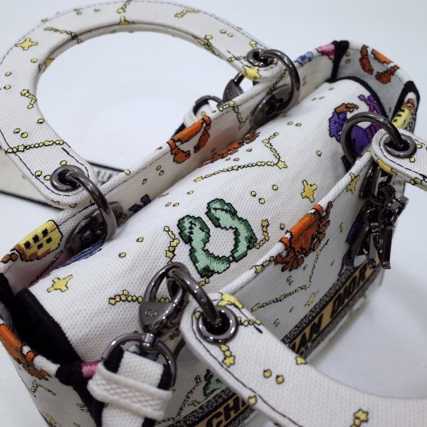  Handbags  Dior 6605 size:24cm