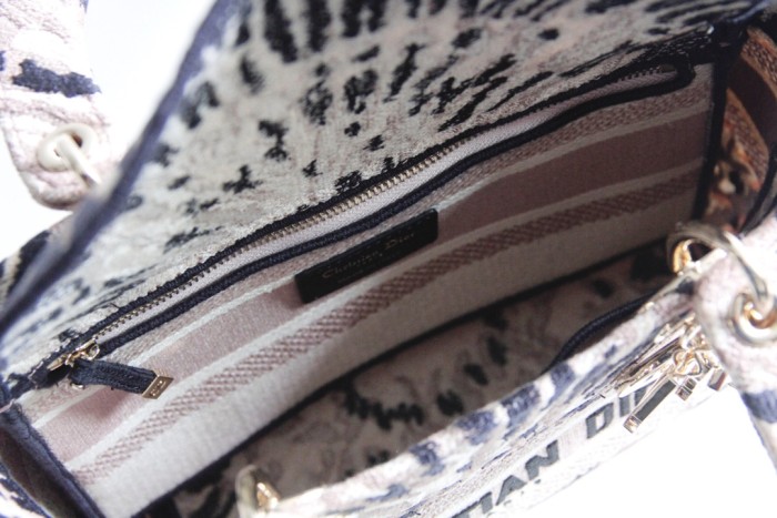  Handbags  Dior 6605 size:24cm