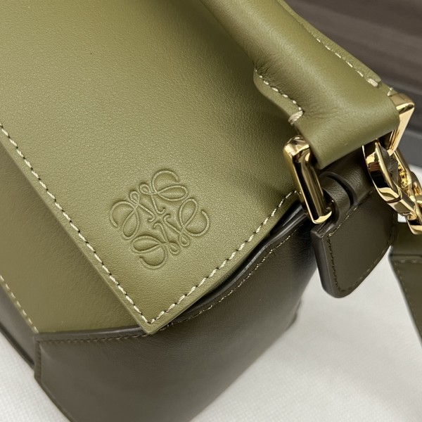  Handbags LOEWE 062324 size:24*10.5*16 cm