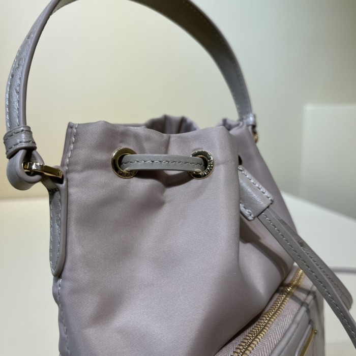  Handbags LOEWE 1BH038   size:22.5×17.5×12 cm