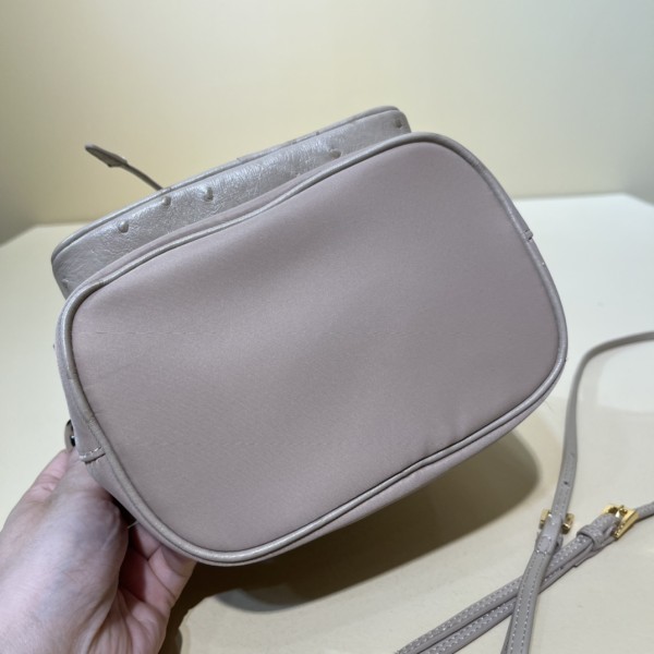  Handbags LOEWE 1BH038   size:22.5×17.5×12 cm