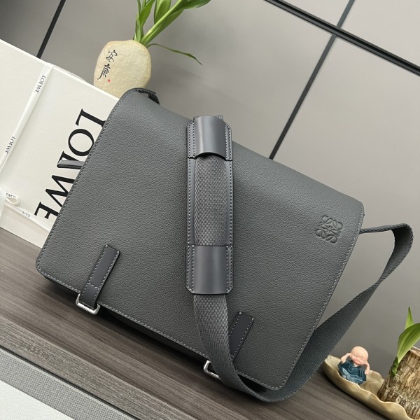  Handbags LOEWE 11360  size:33X25X10 cm