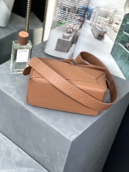  Handbags LOEWE 𝙿𝚞𝚣𝚣𝚕𝚎  size:24-16.5-10.5 cm