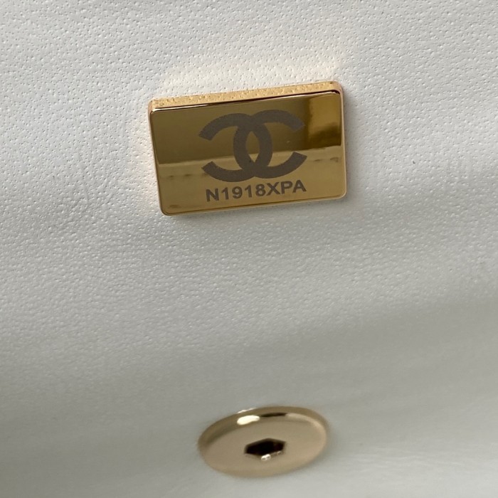 Handbags Chanel A01115 size:17 cm