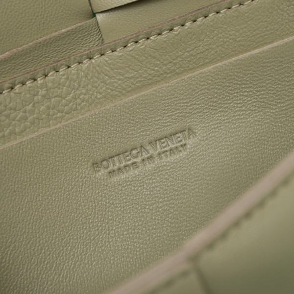  Handbags LOEWE 6815 size:17.5×9.5×5 cm