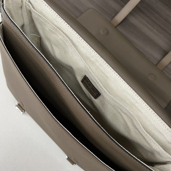  Handbags LOEWE 11360 size:33X25X10 cm