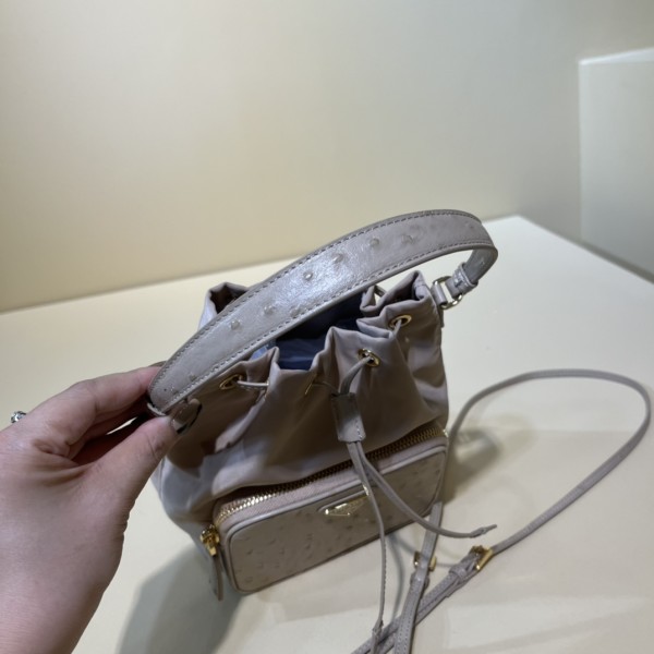  Handbags LOEWE 1BH038   size:22.5×17.5×12 cm