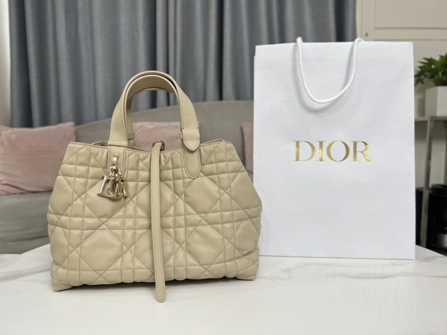  Handbags Dior 6231 size:28x19x21.5 cm