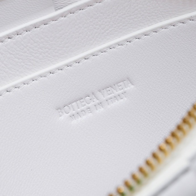  Handbags LOEWE 6816 size:18*9*3.5 cm