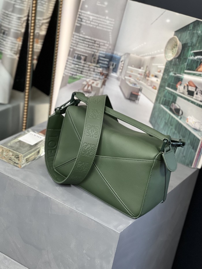  Handbags LOEWE 𝙿𝚞𝚣𝚣𝚕𝚎  size:24-16.5-10.5 cm