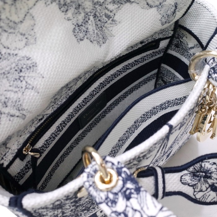  Handbags  Dior 6605 size:24cm