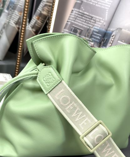  Handbags LOEWE 𝗟𝗼𝗲𝘄𝗼 𝗙𝗹𝗮𝗺𝗲𝗻𝗰𝗼 size:30-24.5-10.5 cm