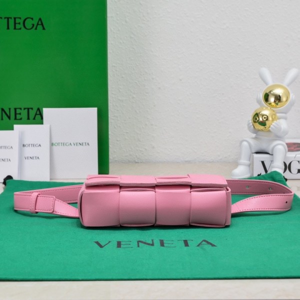  Handbags LOEWE 6815 size:17.5×9.5×5 cm