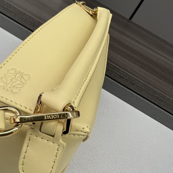  Handbags LOEWE 062312 size:18*12.5*8 cm