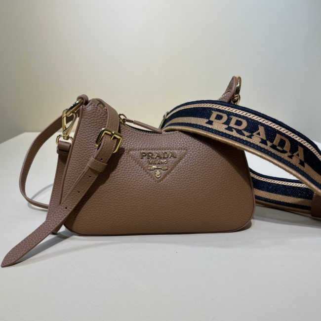 Handbags Prada 1BH193    size:24×18×6 cm