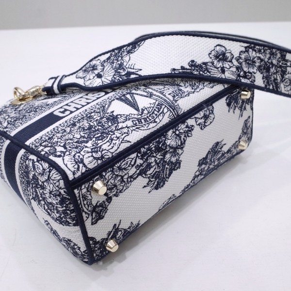  Handbags  Dior 6605 size:24cm